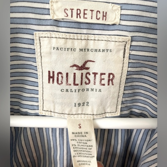 Striped light blue button up - Picture 3 of 4